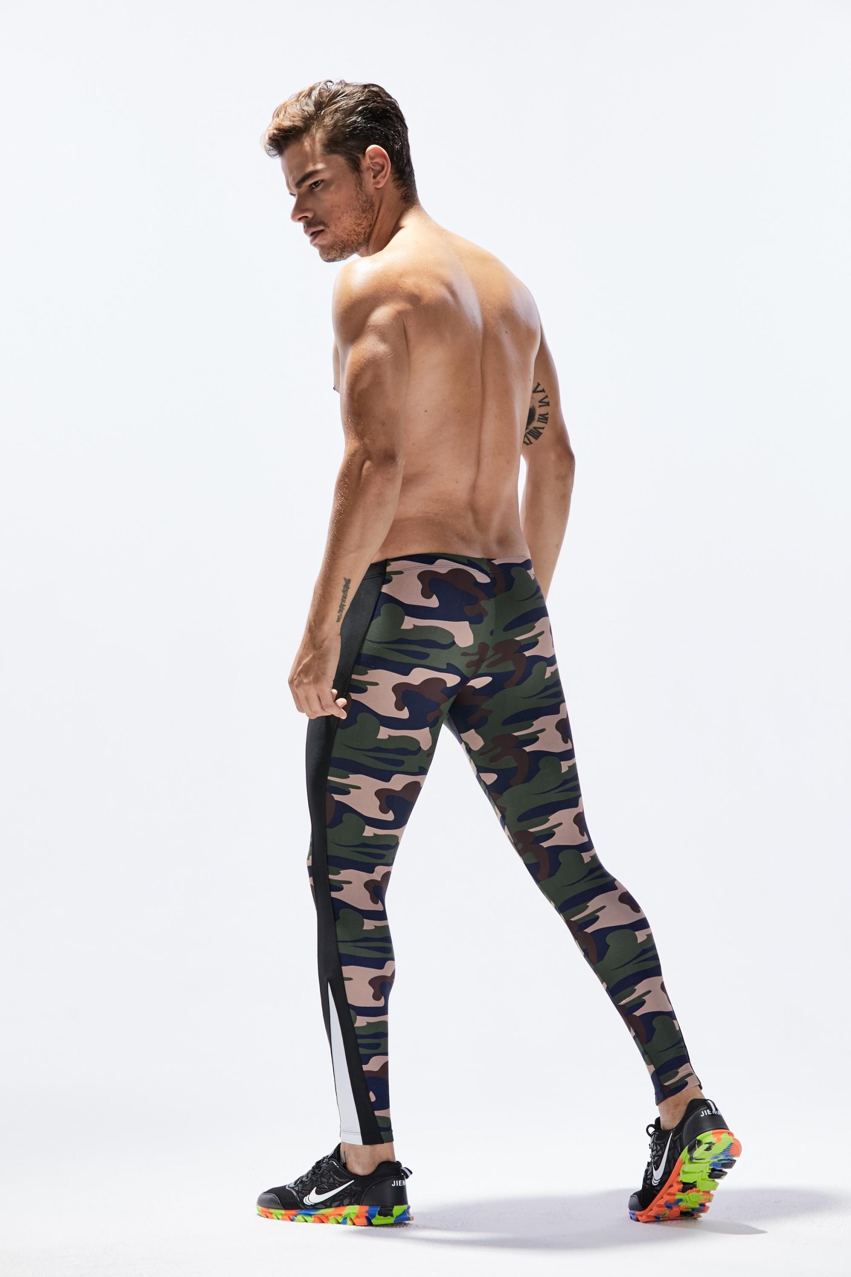 Lycra de Compresión TAUWELL Army Green 8601 - Image 4